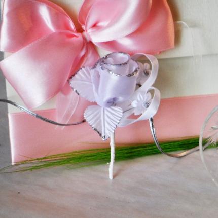 Elegant boutonniere