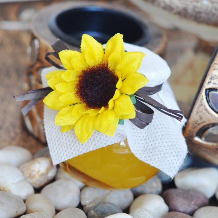 Unique wedding favour - honey jar with a sunflower