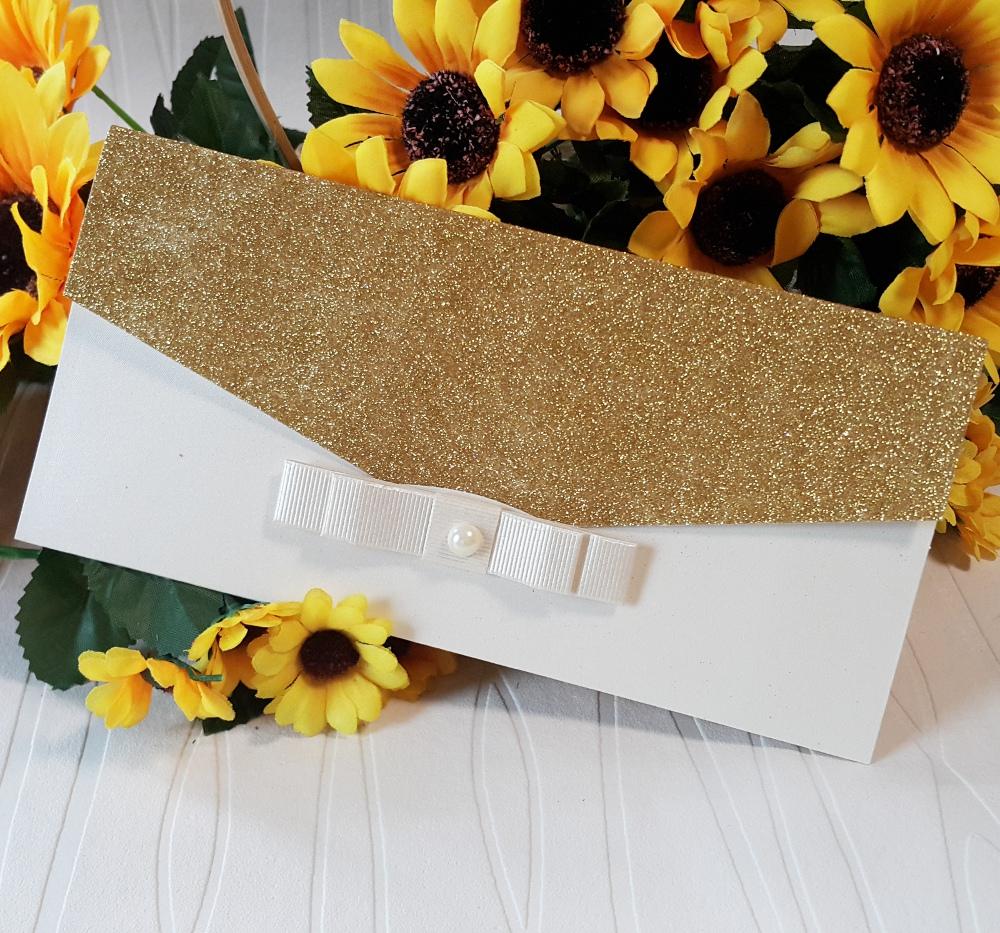 Elegant invitation with a gold textured pattern