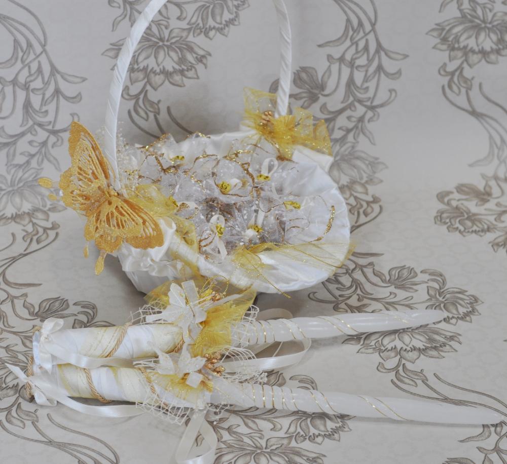 Wedding accessory set with enchanting butterflies
